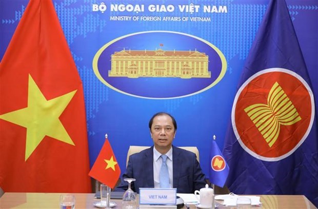 Вьетнам обещает внести свои вклад в стратегическое партнерство АСЕАН и ЕС hinh anh 1