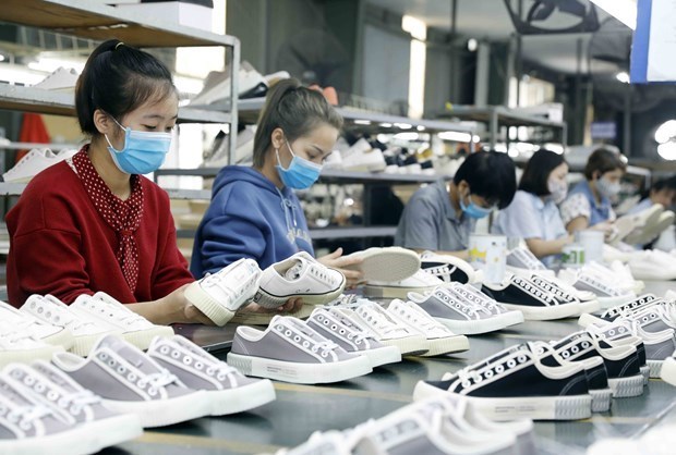 Экспорт обуви из Вьетнама вырос на 11,27 млрд. долл. США hinh anh 1