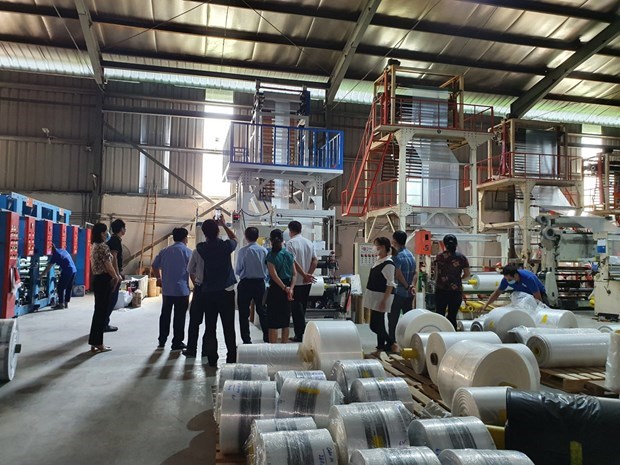 Виньфук поддерживает промышленное производство в повышении производительности и качества продукции hinh anh 1