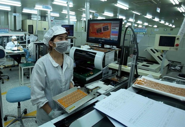 Электронная промышленность Вьетнама продолжает расти, несмотря на COVID-19 hinh anh 1