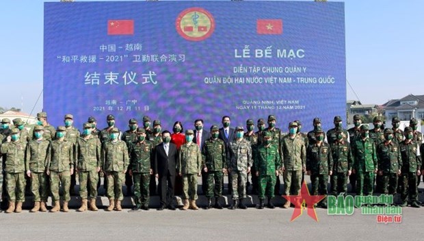 Воиска Вьетнама и Китая завершили учения по оказанию медицинскои помощи в Куангнине hinh anh 1