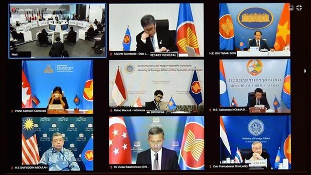 Вьетнам принял участие в первои встрече министров иностранных дел стран АСЕАН и G7 hinh anh 1