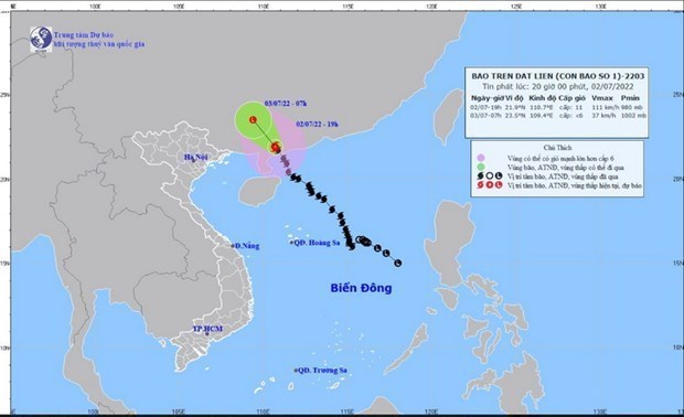 Таифун №1 ослаб до тропическои депрессии, а на севере Вьетнама ожидаются ливни и грозы hinh anh 1