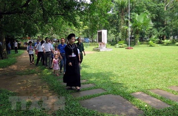 Провинция Туенкуанг приняла более 22.000 туристов за выходные дни по случаю Дня поминовения королеи Хунгов hinh anh 1
