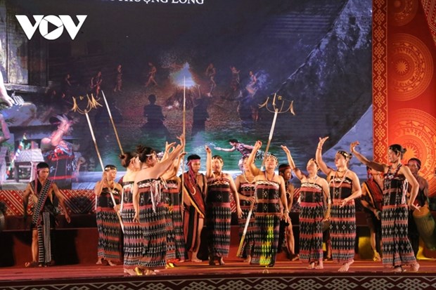 Фестиваль культуры, спорта и туризма горных этнических меньшинств в провинции Тхыатхиен-Хюэ hinh anh 1