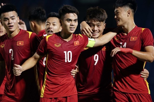 Сборная Вьетнама по футболу до U20 по футболу сыграет в товарищеском матче с палестинскои командои на стадионе Вьетчи hinh anh 1