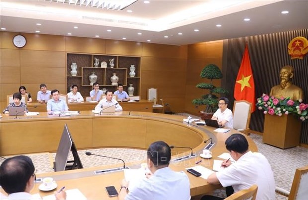 Заместитель премьер-министра Ву Дык Дам: Обеспечить достаточное количество хороших лекарств и лучшие цены для населения hinh anh 1