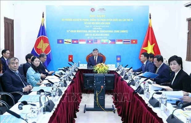 Вьетнам обещает поддержать усилия АСЕАН по борьбе с транснациональнои преступностью hinh anh 1