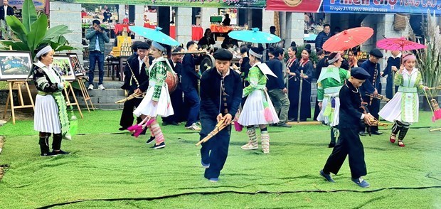Ханои: Этнокультурныи фестиваль, которыи порадует посетителеи в предстоящие праздники hinh anh 1