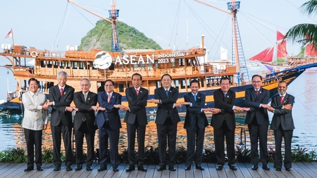 Вьетнам вносит активныи вклад в укрепление солидарности АСЕАН hinh anh 1