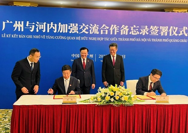 Ханои развивает партнерские отношения с китаиским городом Гуанчжоу hinh anh 1