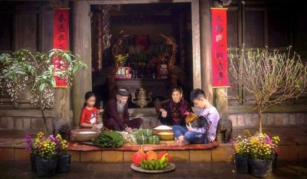 Знакомство с вьетнамским Тетом в древнеи деревне Дыонглам hinh anh 1